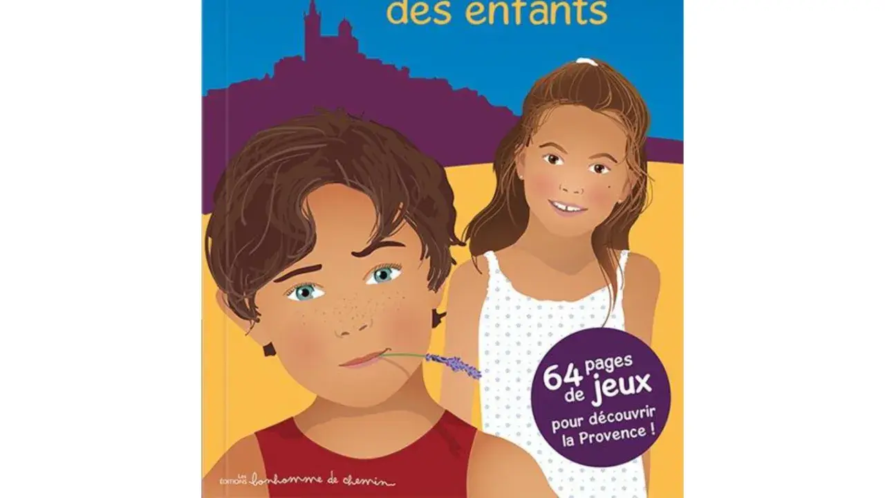 Un garçon et une fille souriants, sur fond de paysage provençal. Un livre pour enfants sur l'histoire de la Provence.