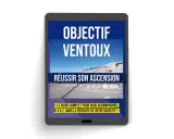 Guide numérique "Objectif Ventoux" pour réussir votre randonnée. La route sinueuse mène au sommet sous un ciel bleu.