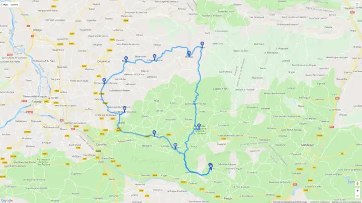 Carte Google montrant un itinéraire en voiture à travers les Gorges de la Nesque, avec des points d'intérêt comme Sault et Gordes.